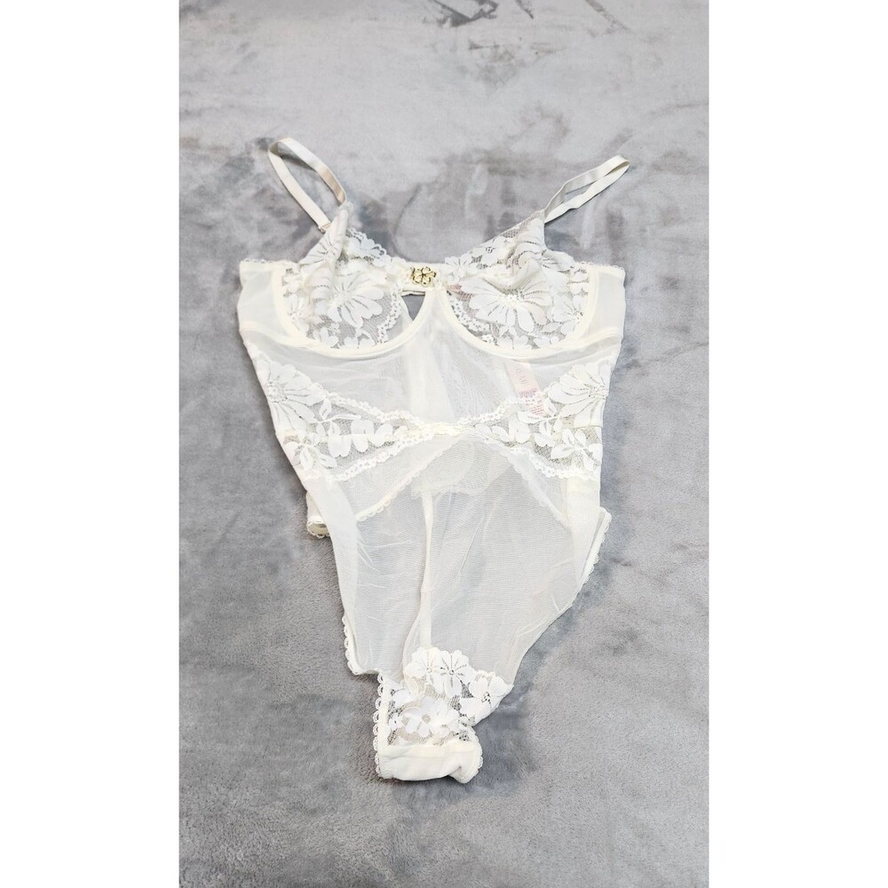 NEW‎ 38C Adore Me White Lace Floral Bodysuit